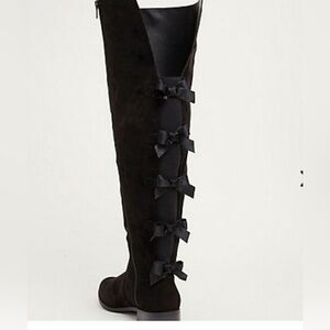 Torrid Over The Knee Bow Back Boots